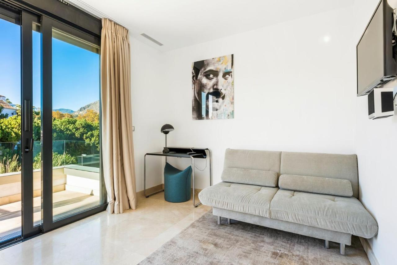 Almodovar Villas - Villa Senses - Luxus Pur In Strandnaehe マルベーリャ エクステリア 写真